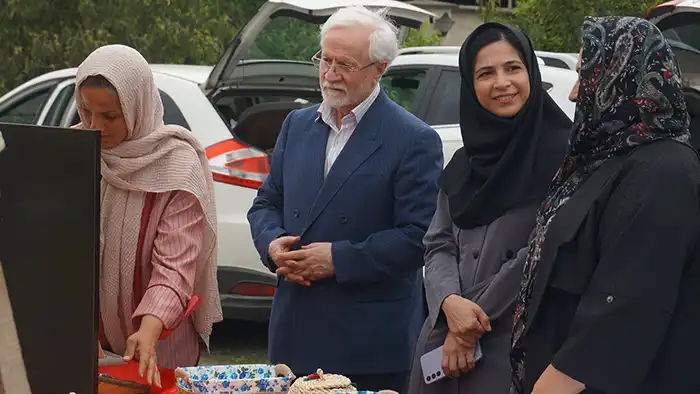 گزارش تصویری برگزاری نمایشگاه هنر، صنایع‌دستی و فرهنگ بومی گیلان در مؤسسه آموزش عالی راهبرد شمال