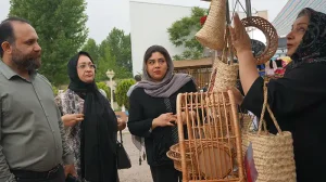 گزارش تصویری برگزاری نمایشگاه هنر، صنایعدستی و فرهنگ بومی گیلان در مؤسسه آموزش عالی راهبرد شمال