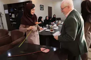 تجلیل از بانوان محترم شاغل در موسسه آموزش عالی راهبرد شمال به مناسبت ولادت حضرت فاطمه زهرا (س) و مقام روز زن و مادر